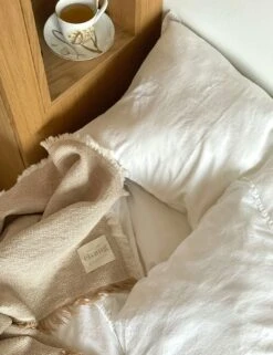 Daisy Päiväpeite 240x220 Cm, Camel -Mille Notty elvang daisy 26