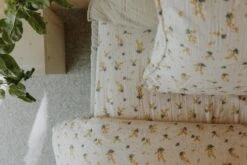 Mimosa Muslin Pussilakana, 240x220 Cm 9 Mimosa Muslin Pussilakana, 240x220 Cm -Mille Notty garbo friends mimosa muslin vuodevaatteet 1