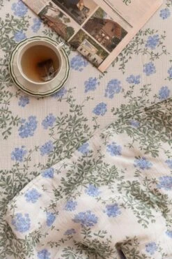 Plumbago Muotoonommeltu Lakana Sininen, 180x200 Cm -Mille Notty garbo friends plumbago 33 2