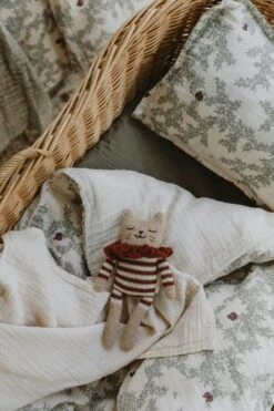 Pomegranate Vuodevaatteet Musliini, 70x80 Cm -Mille Notty garbo friends pomegranate muslin bed set 5