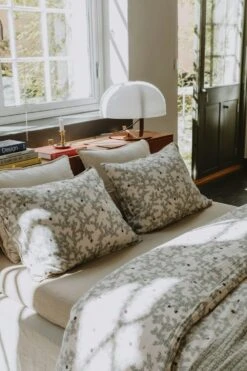 Pomegranate Pussilakana Musliini, 240x220 Cm -Mille Notty garbo friends pomegranate muslin duvet cover double 1