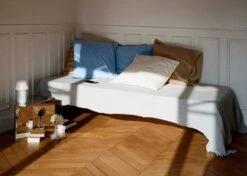 Hay Crinkle Päiväpeite 260x260 Cm, Cool Grey -Mille Notty hay crinkle bedspread ultra marine 3