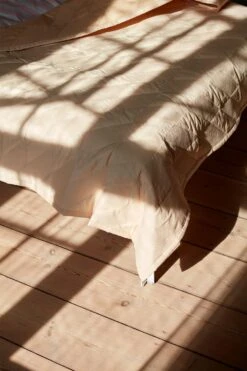 Mille Notty -Mille Notty hay kite quilt 260x260 sand 3