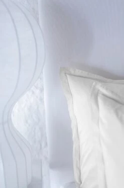 The Nest Tyynynpäällinen 50x60 Cm, Valkoinen -Mille Notty himla the nest orngott 50x60 cm dawn 20