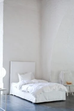 The Nest Lakana 270x270 Cm, Valkoinen -Mille Notty himla the nest underlakan 160x270 cm dawn 33