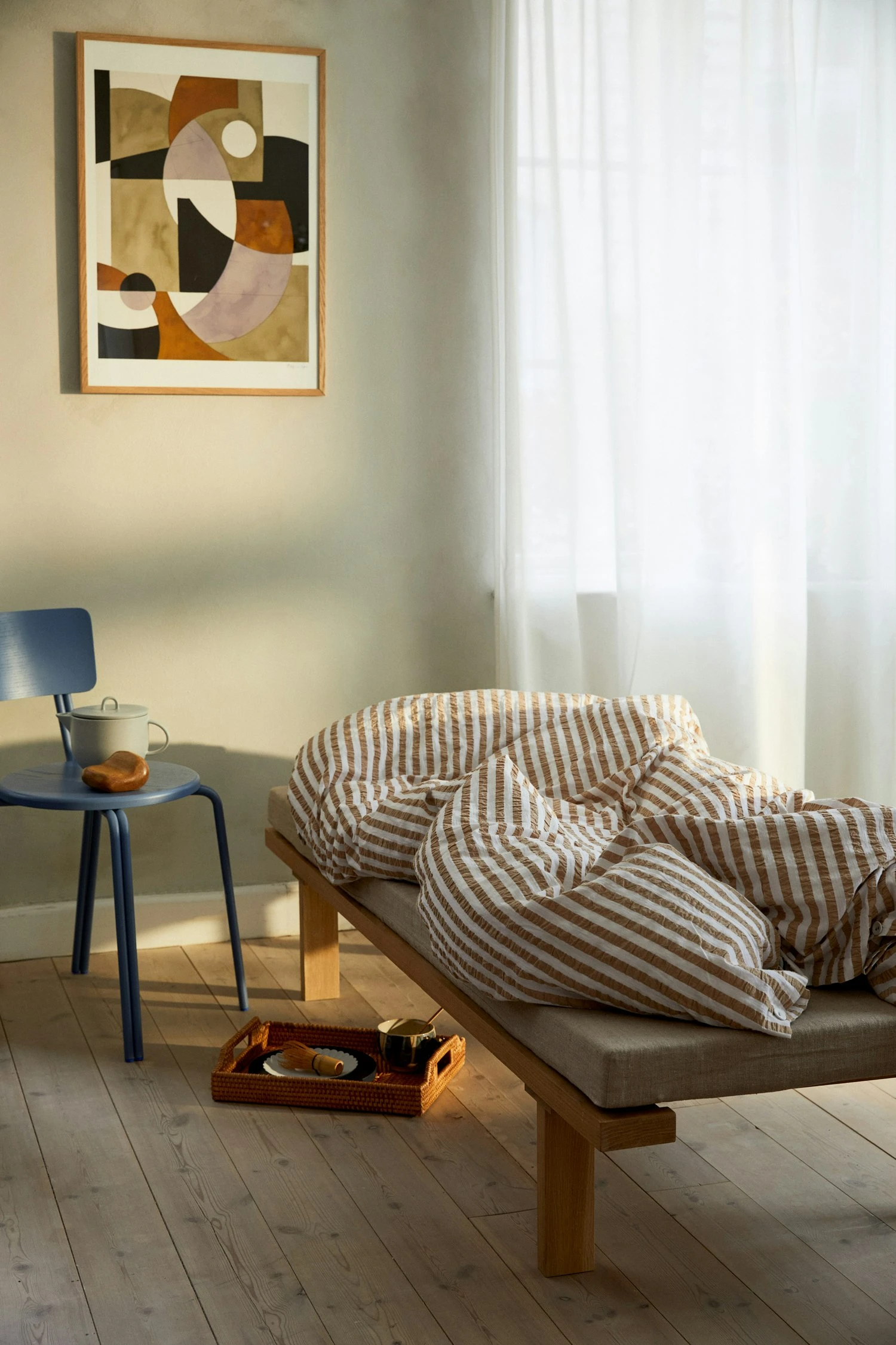 Juna Bæk & Bølge Lines Vuodevaatteet 140x200 Cm, Sand / Valkoinen 4 Juna Bæk & Bølge Lines Vuodevaatteet 140x200 Cm, Sand / Valkoinen - Image 2