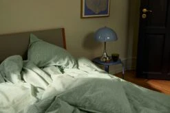 Juna Monochrome Lines Pussilakanasetti 200x220 + 60x63 Cm, Vihreä -Mille Notty juna monochrome lines pussilakanasetti 7