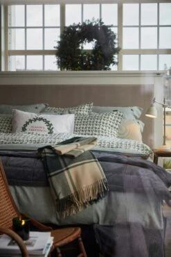 Lexington Striped Cotton Flannel Vuodesetti Vihreä, 220x220 + 50x60 Cm -Mille Notty lexington striped cotton flannel bed set 150x210 gn off wh 6