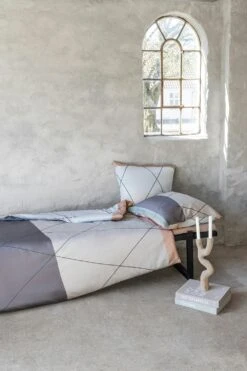 Mette Ditmer Linea Vuodesetti Harmaa, 200x220 Cm -Mille Notty mette ditmer linea bed set w140xl200 cm grey 2